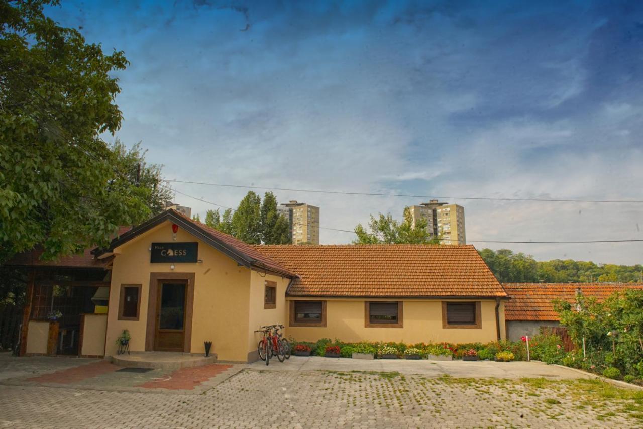 Vila Chess Belgrado Buitenkant foto