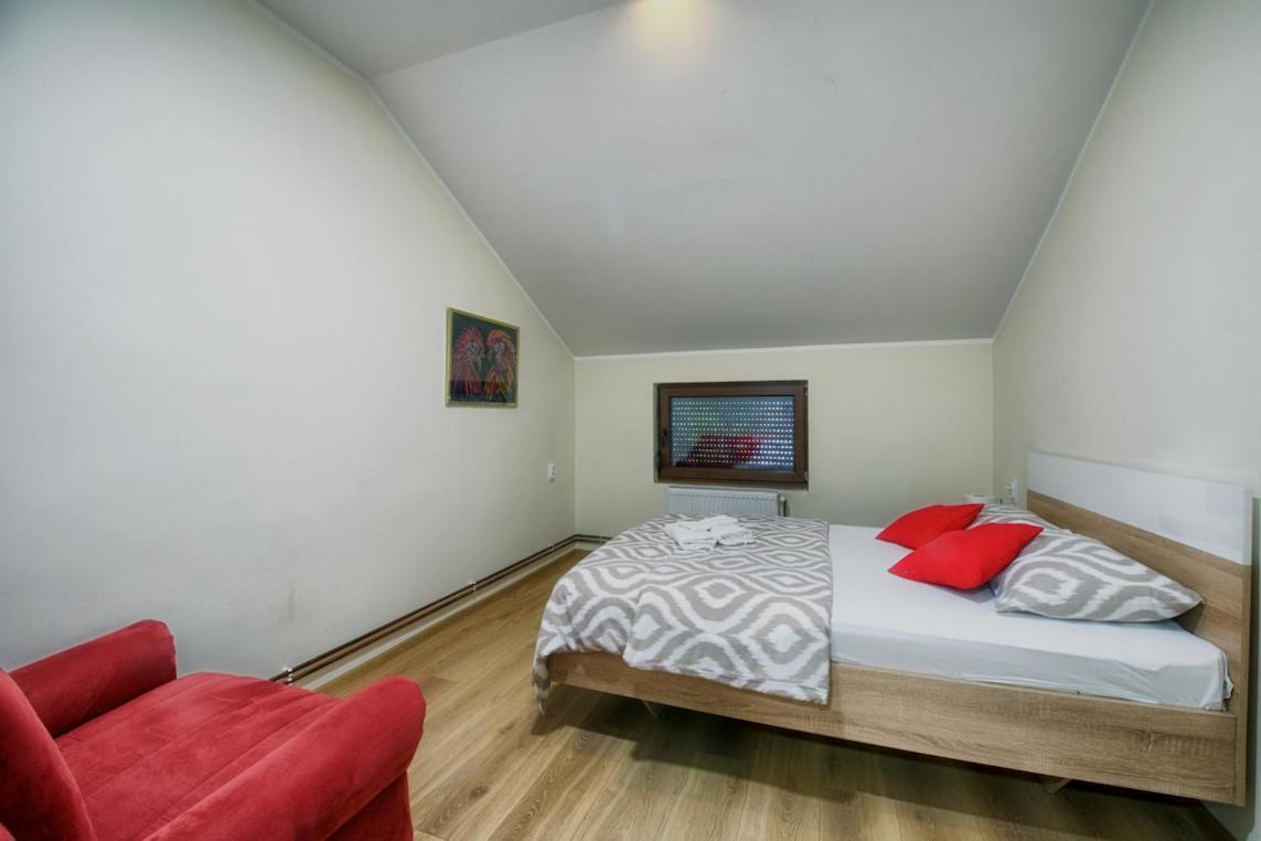 Vila Chess Belgrado Buitenkant foto