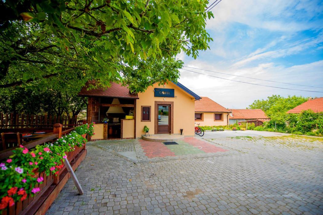 Vila Chess Belgrado Buitenkant foto